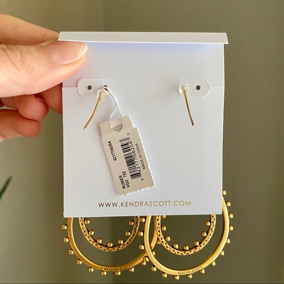 [SOLD] Kendra Scott Rumer Earrings In Vintage Gold - Picture 4 of 4